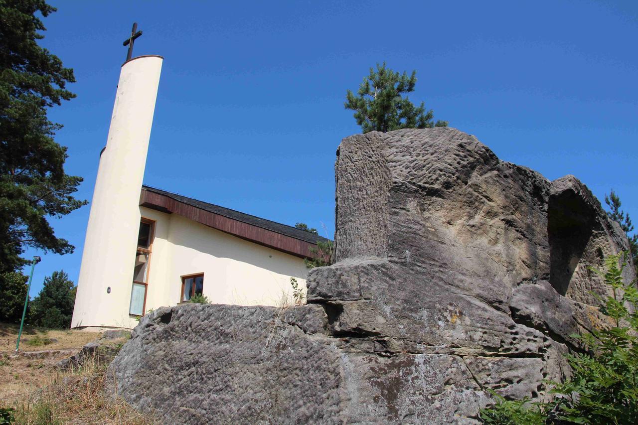 Ubytovaci Hostinec Na Skalach Budislav  Exterior photo
